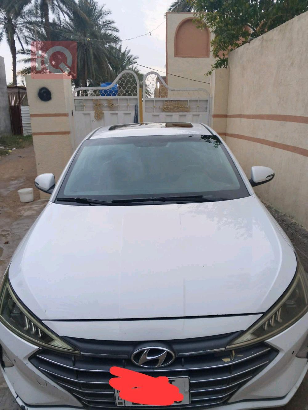 هیۆندای ئەلەنترا